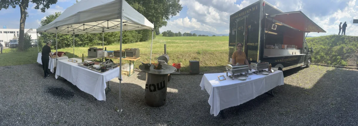 Food on Wheels bei einem Catering am Truck